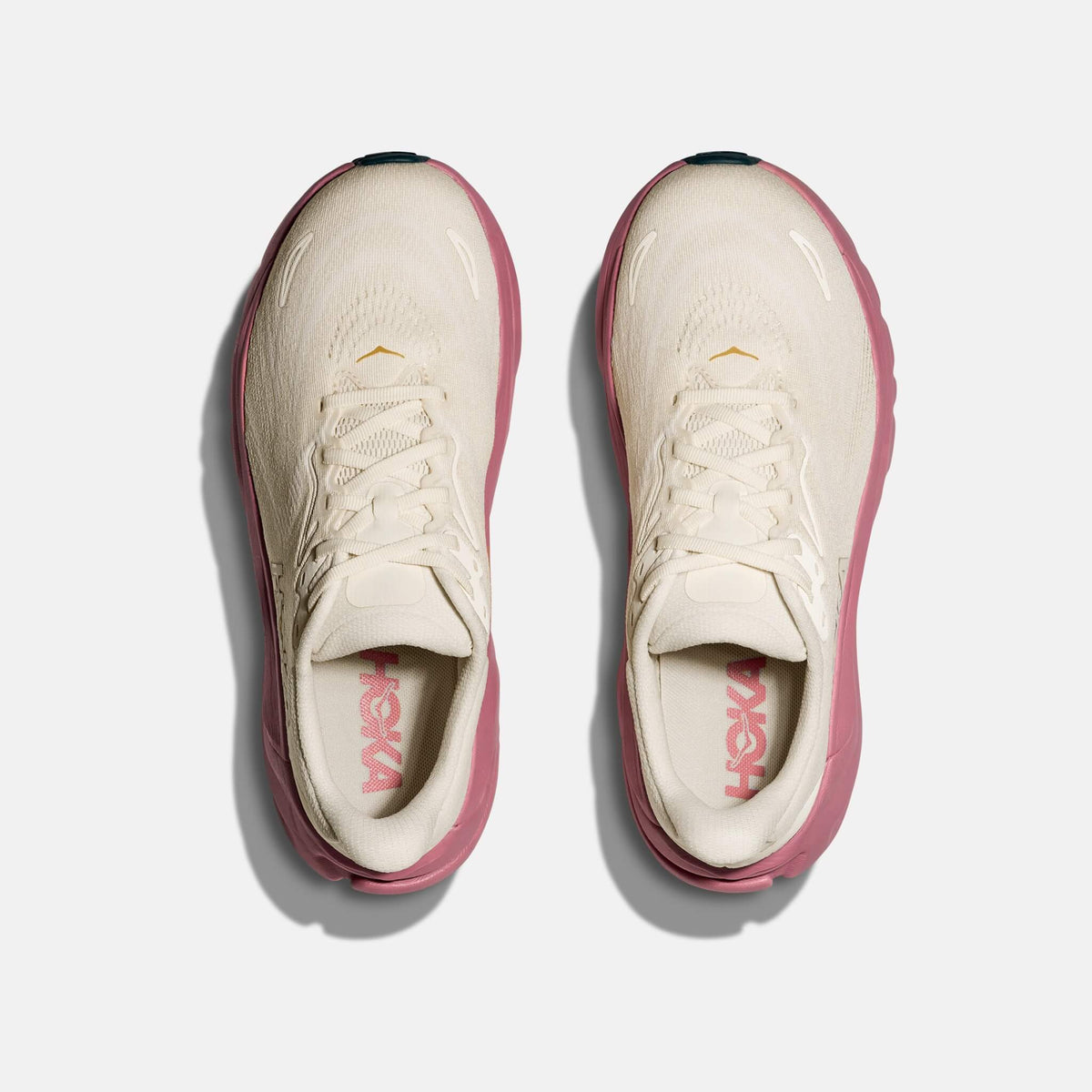 Hoka AraHi 8 Wide Alabaster/Lingonberry