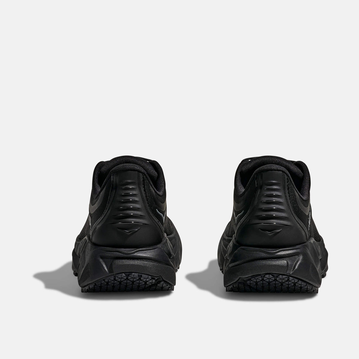 Hoka AraHi SR Black/Black