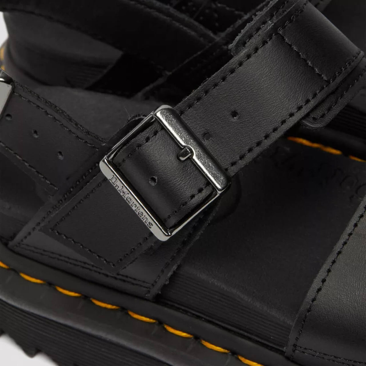 Dr. Martens Voss