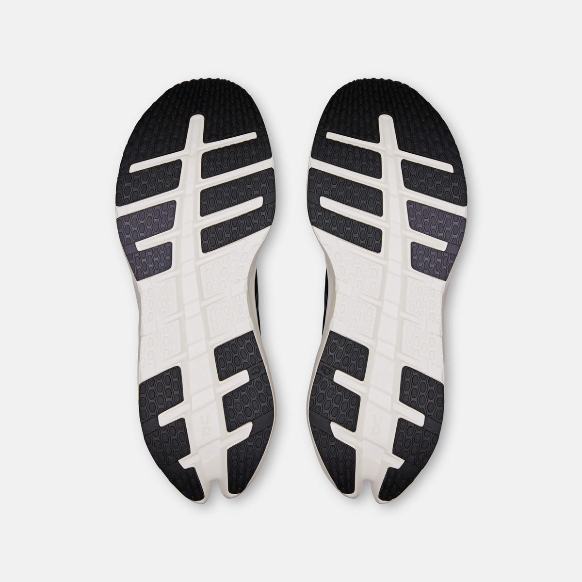 On Cloudrunner 3 Black/Ivory
